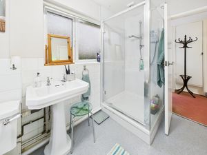 SHOWER ROOM- click for photo gallery